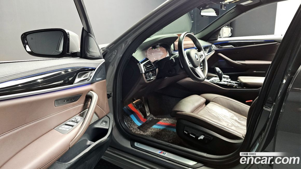 BMW 5-Series 530i M Sport Package, 2022