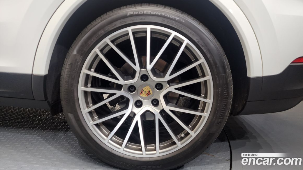 Porsche Cayenne 3.0 COUPE PLATINUM EDITION, 2023