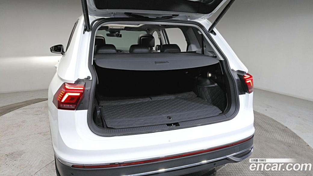 Volkswagen Tiguan 2.0 TSI Prestige, 2023
