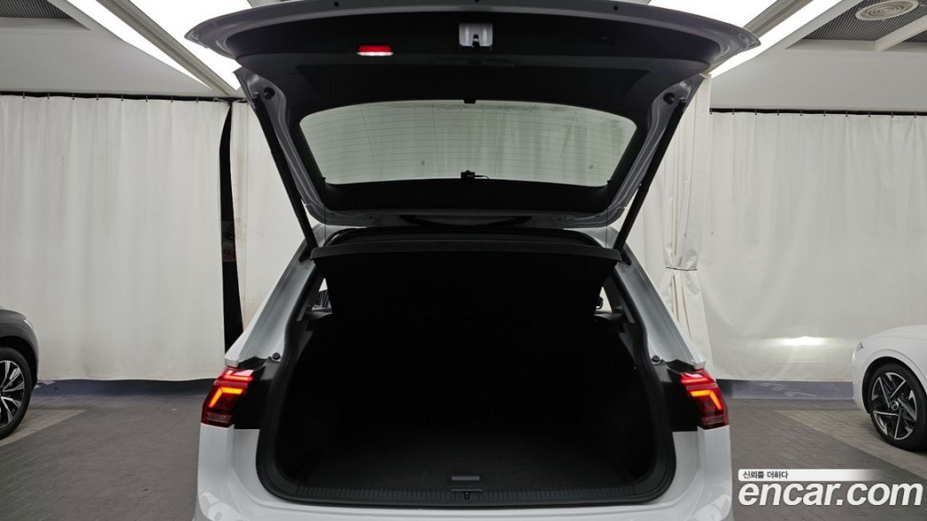 Volkswagen Tiguan 2.0 TDI 4Motion Prestige, 2023