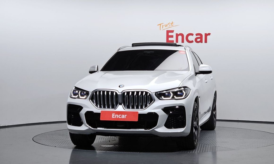 BMW X6 xDrive40i M Sport, 2023