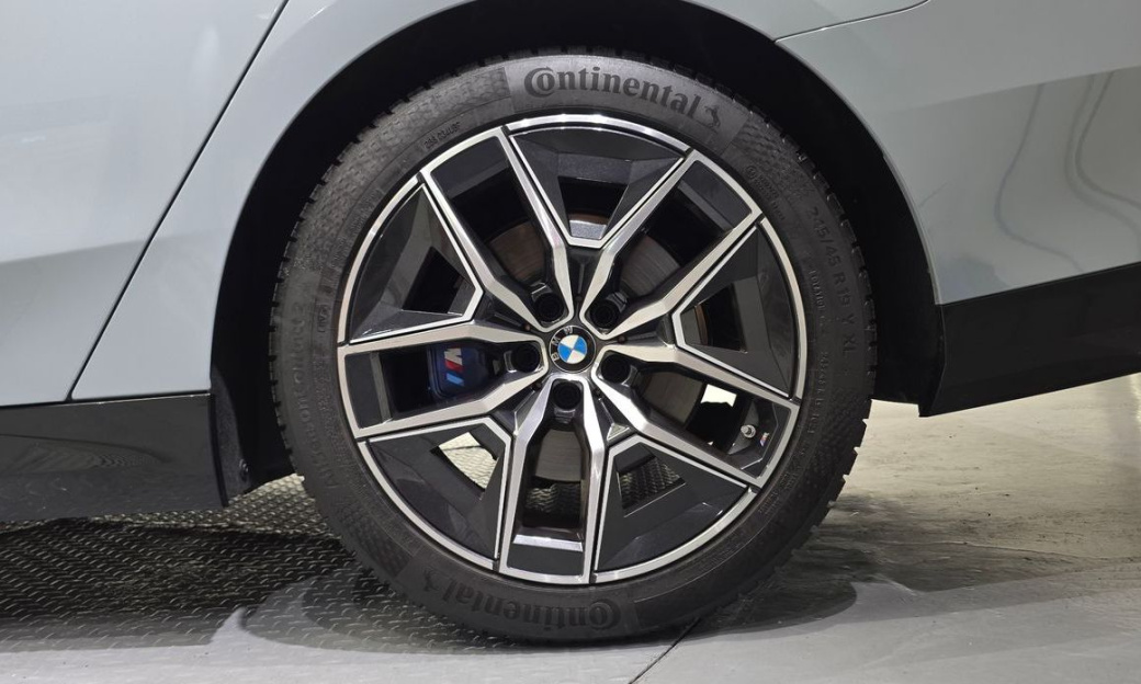 BMW 5-Series 520i M Sport, 2024