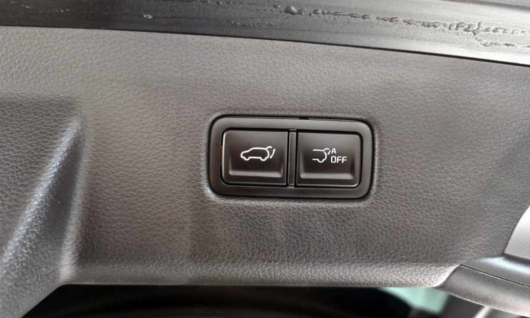 Kia Carnival 9-Seater Noblesse, 2025