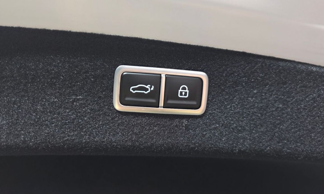 Genesis G80 Gasoline 2.5 Turbo AWD, 2024