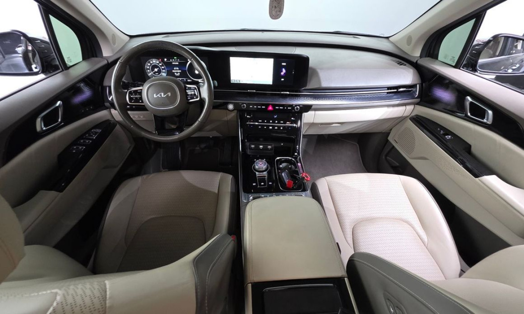 Kia Carnival 7-Seater Hi-Limousine, 2022
