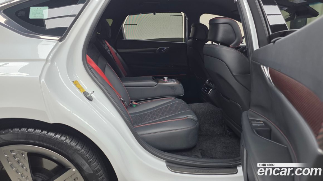 Genesis G80 Gasoline 2.5 Turbo AWD, 2026