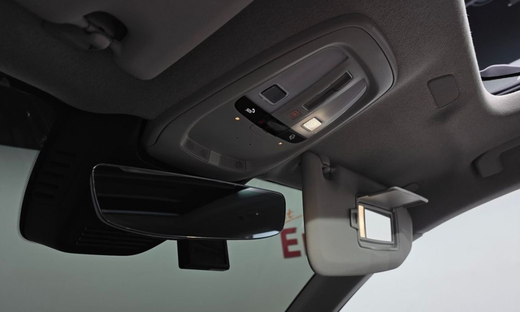 Volvo XC40 B4 Ultimate Bright, 2024