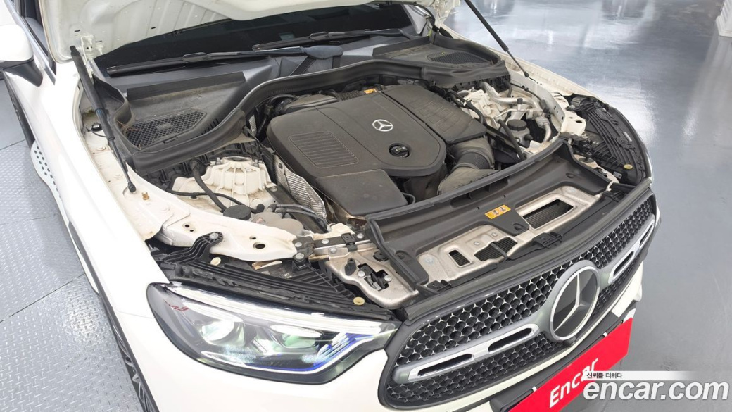 Mercedes-Benz GLC-Class GLC300 4MATIC AMG Line, 2024