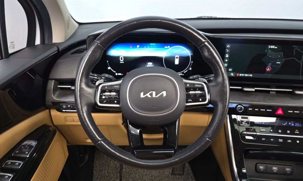 Kia Carnival 9-Seater Noblesse, 2023