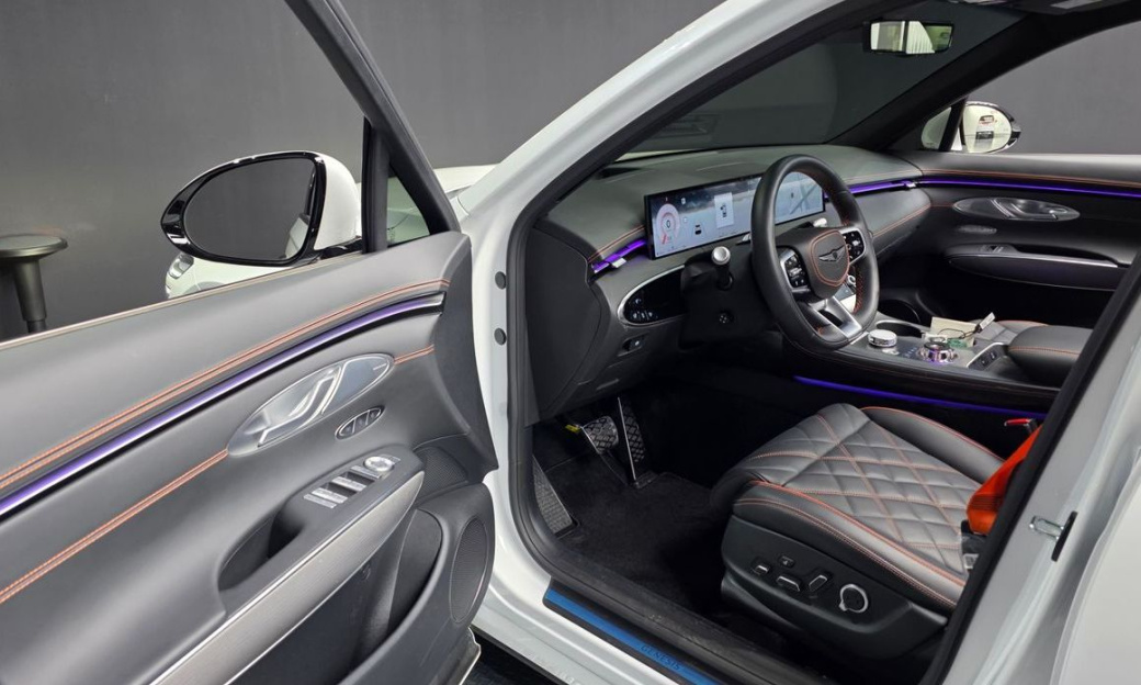 Genesis GV70 2.5T Gasoline AWD, 2025
