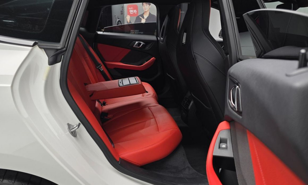 BMW 2-Series M235i xDrive, 2024