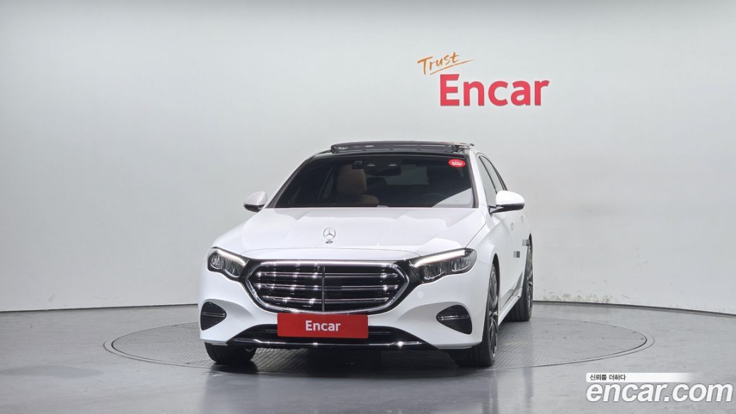 Mercedes-Benz E-Class E220d 4MATIC Exclusive, 2024