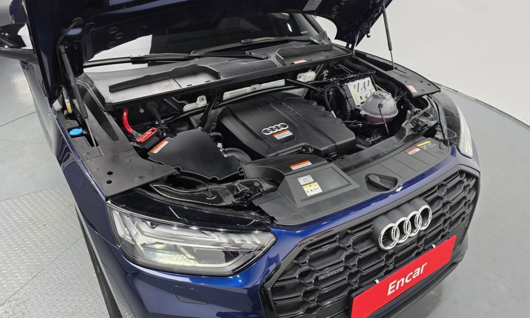 Audi Q5 45 TFSI Quattro Premium, 2024