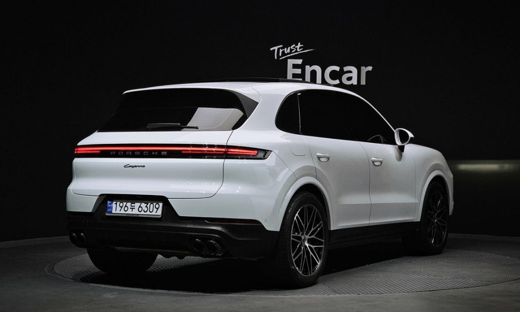 Porsche Cayenne 3.0, 2024
