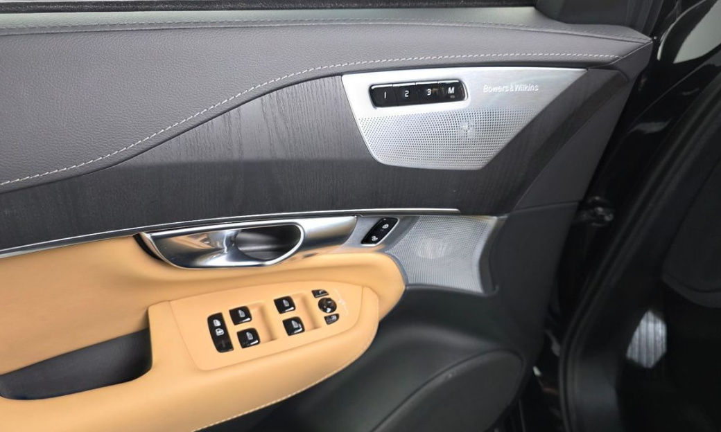 Volvo XC90 B6 Ultimate Bright, 2024