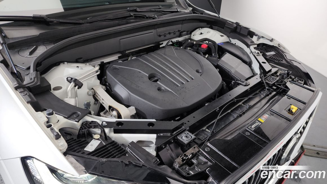 Volvo XC60 B6 Ultra Bright, 2025