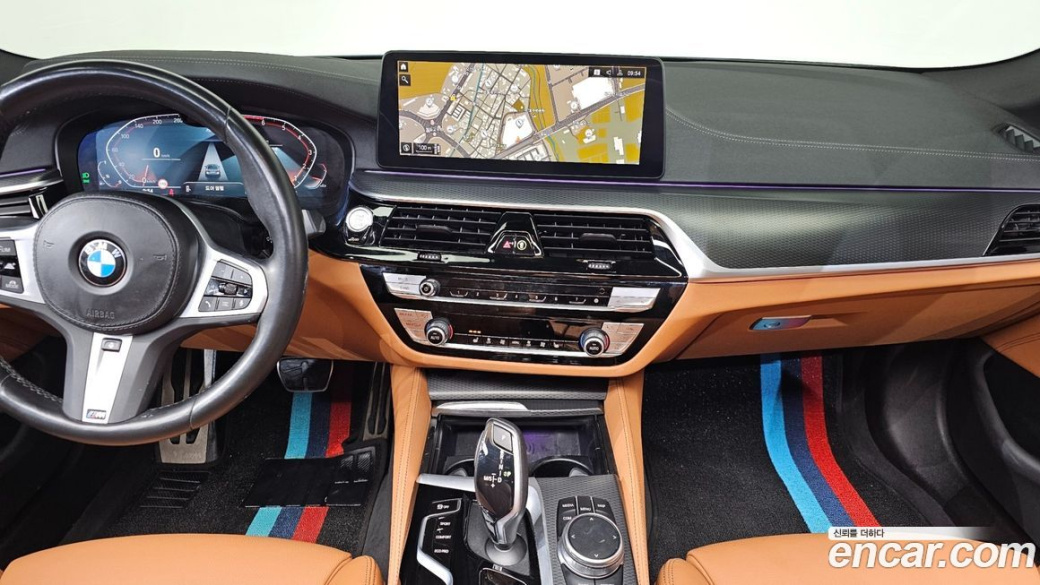 BMW 5-Series 520i M Sport, 2022