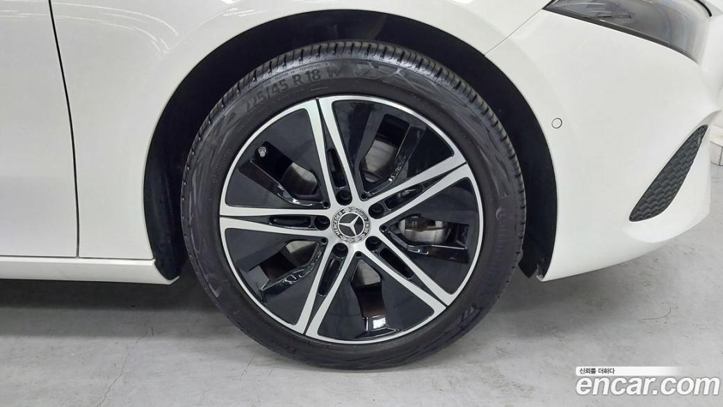 Mercedes-Benz A-Class A220 Sedan, 2026