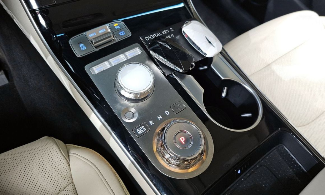 Genesis GV70 2.5T Gasoline 2WD, 2025