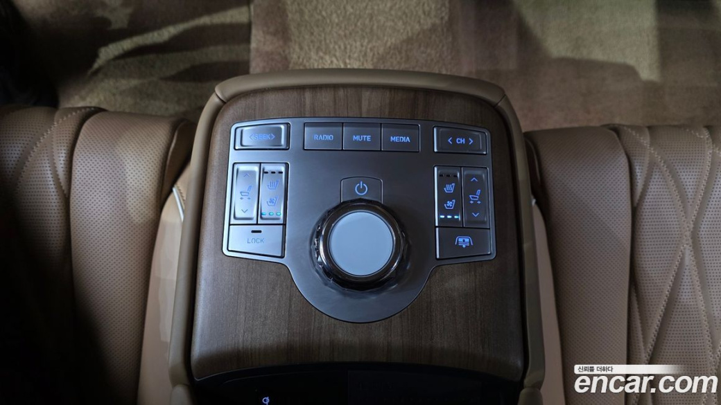 Genesis G80 Gasoline 2.5 Turbo AWD, 2025