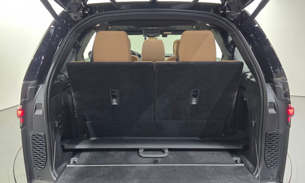 Land Rover Discovery P360 Dynamic HSE, 2025