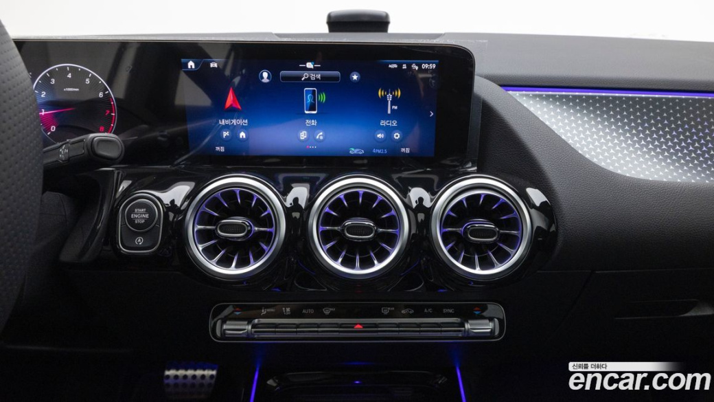 Mercedes-Benz GLA-Class GLA250 4MATIC, 2026