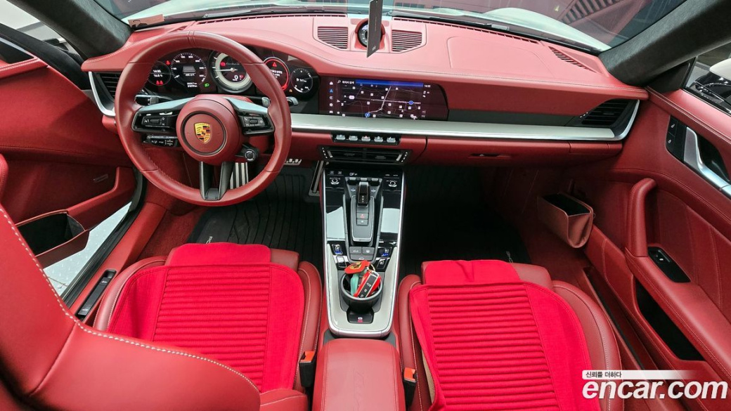 Porsche 911 Turbo S, 2022