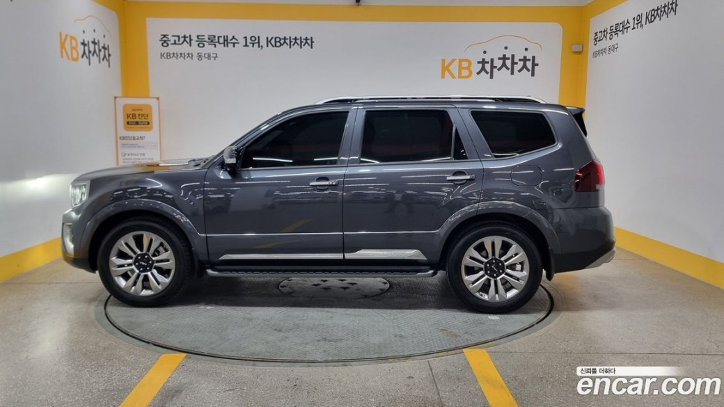 Kia Mohave Diesel 3.0 4WD 7-Seater, 2022