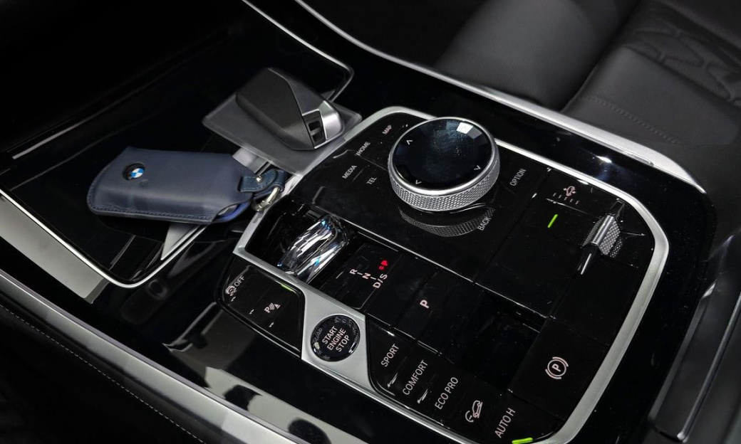 BMW X5 xDrive 40i M Sport, 2025