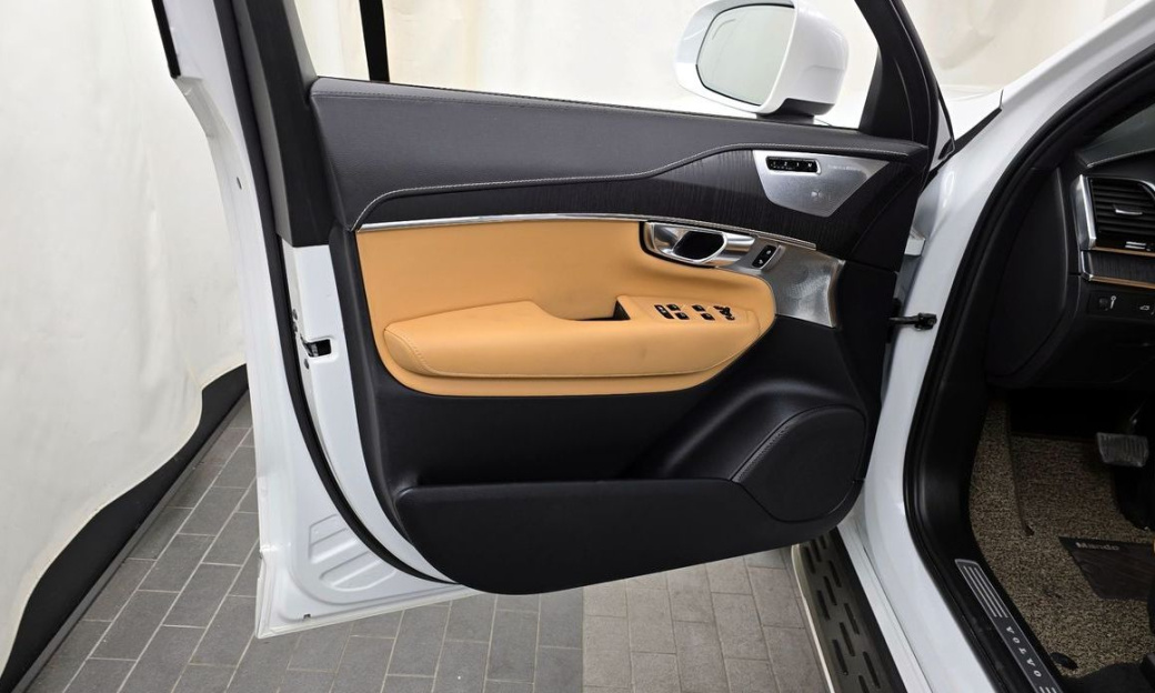 Volvo XC90 B6 Inscription, 2022