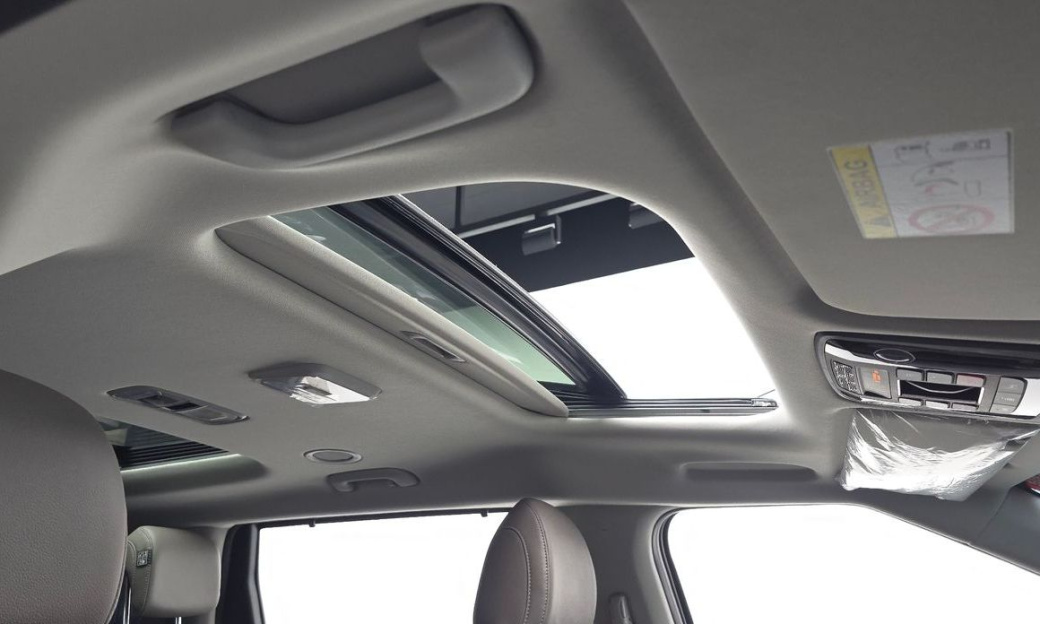 Kia Carnival 9-Seater Gravity, 2025