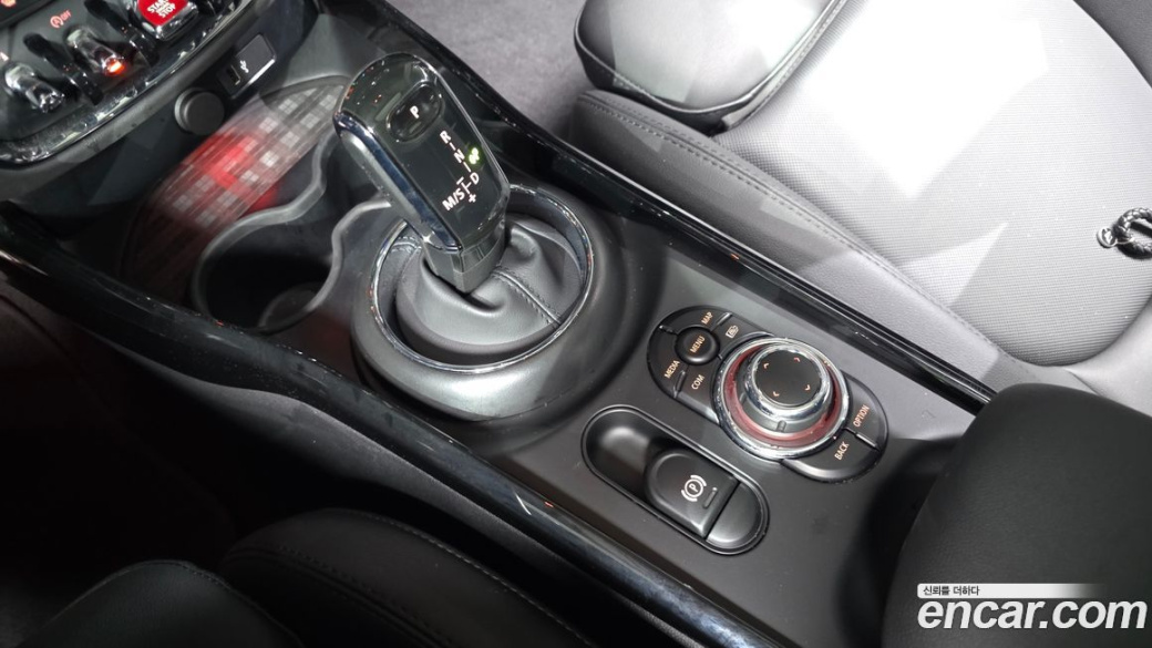 Mini Clubman Classic, 2024