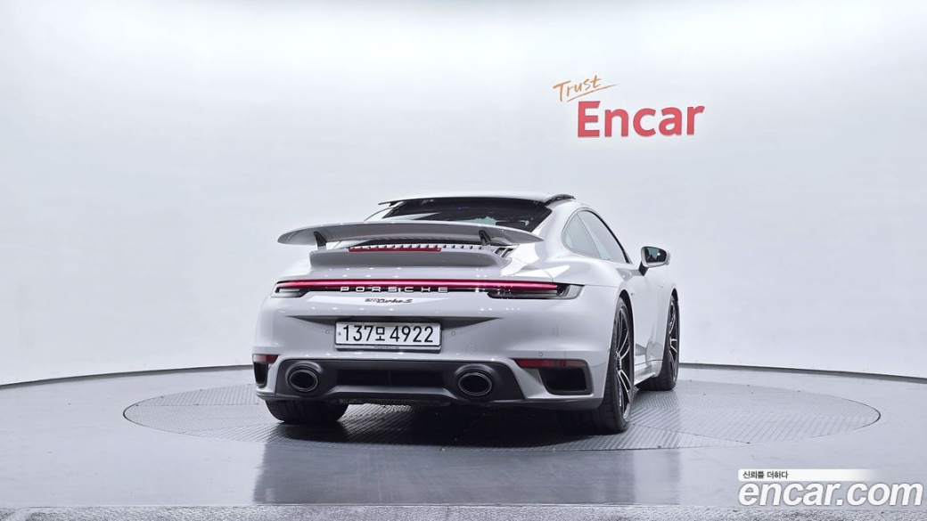 Porsche 911 Turbo S, 2022
