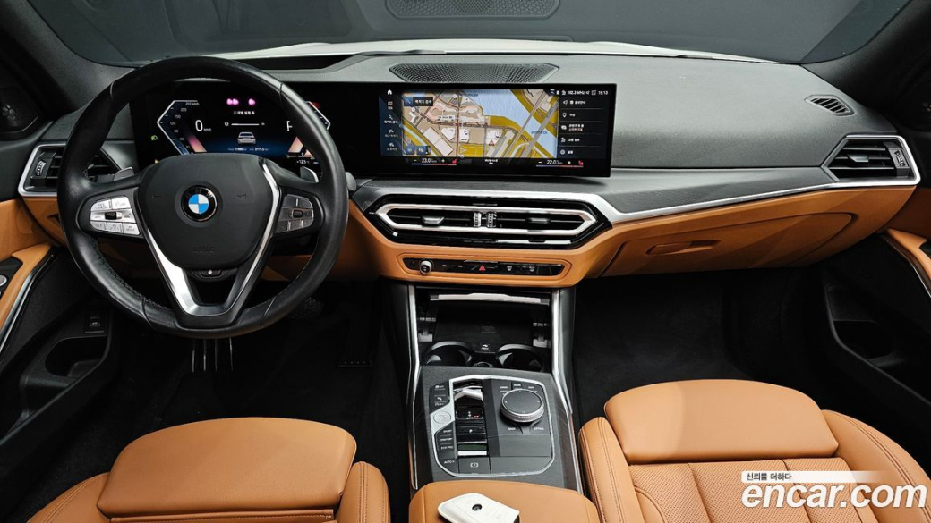 BMW 3-Series 320i Touring, 2024