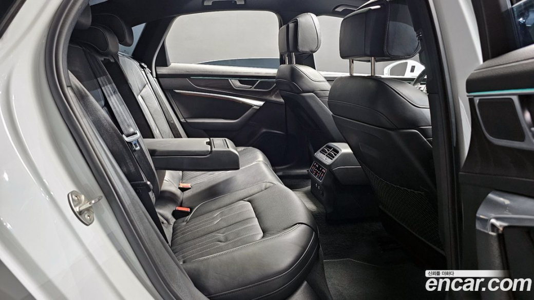 Audi A6 45 TFSI Premium, 2022
