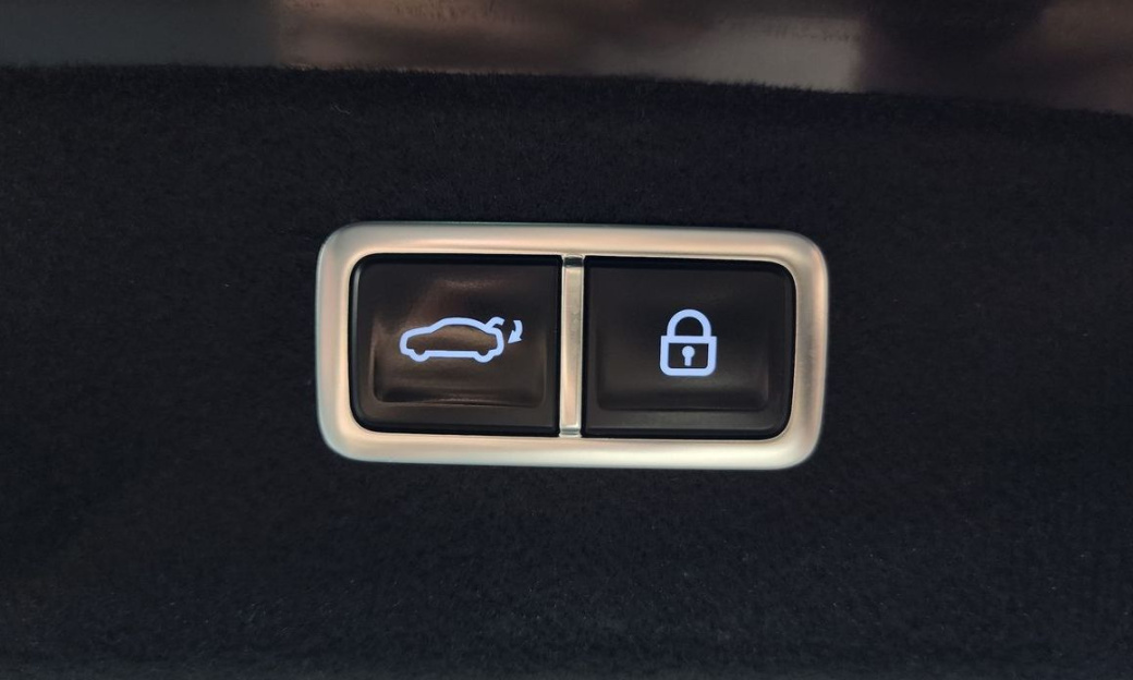Genesis G80 Gasoline 2.5 Turbo AWD, 2025