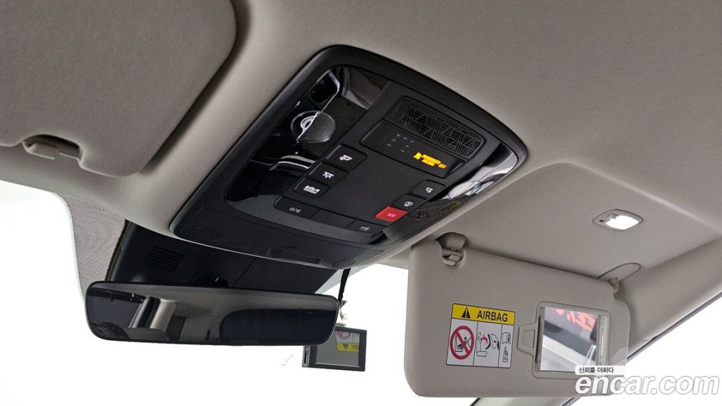 Kia Carnival 9-Seater Signature, 2025