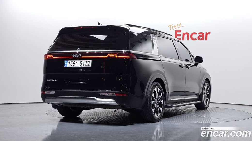 Kia Carnival 7-Seater Signature, 2022