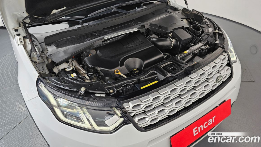 Land Rover Discovery Sport P250 SE, 2022