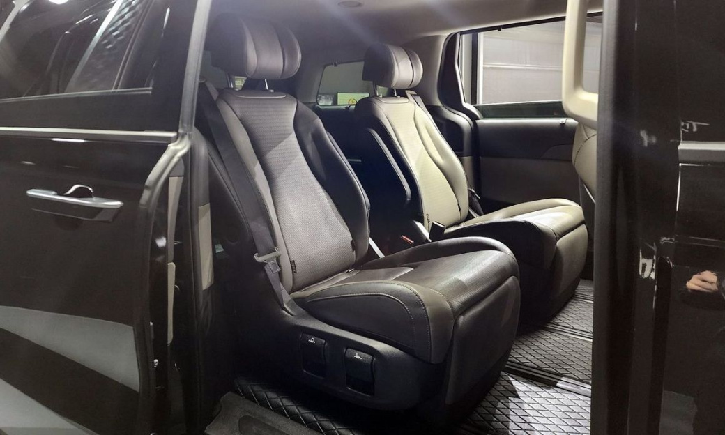 Kia Carnival 7-Seater Noblesse, 2024