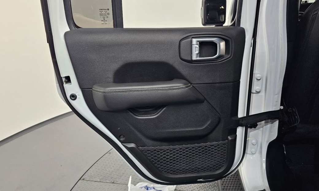Jeep Wrangler 2.0 Overland Power Top 4Door, 2022