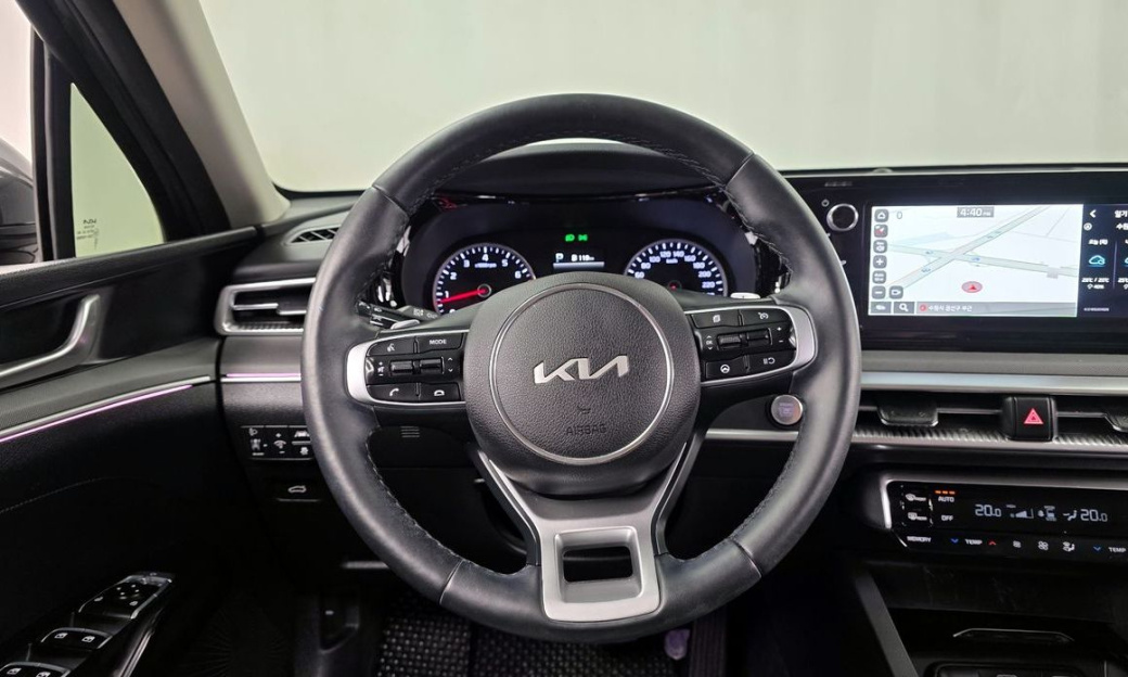 Kia K5 2.0, 2023