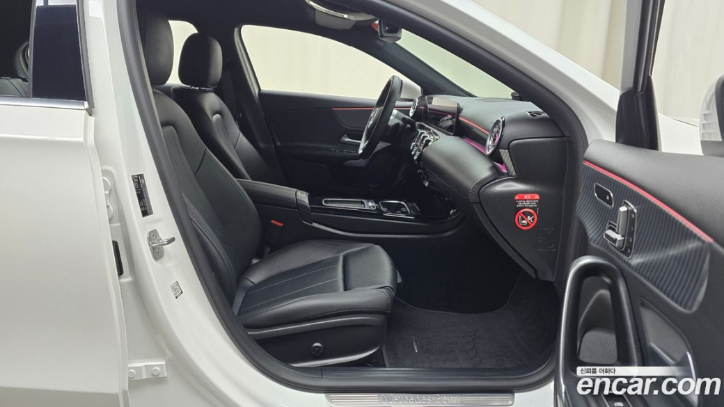 Mercedes-Benz A-Class A220 Hatchback, 2025