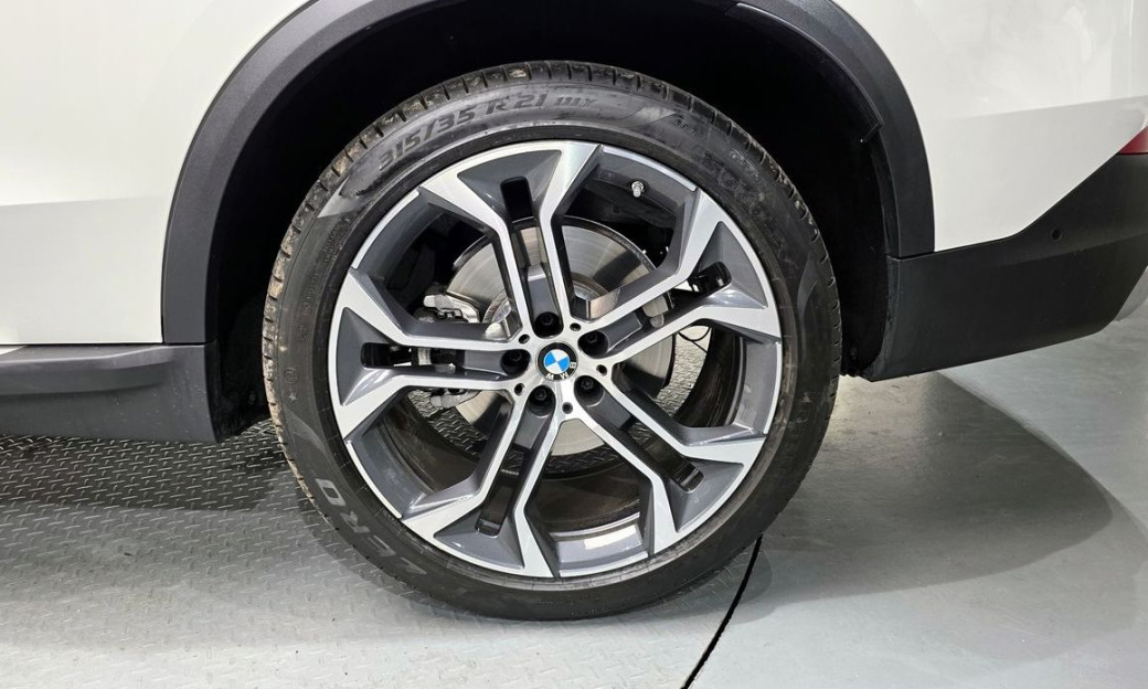 BMW X5 xDrive 40i xLine, 2025