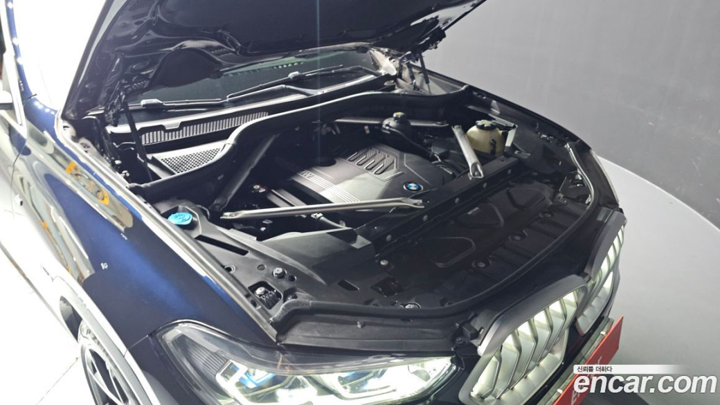 BMW X6 xDrive40i M Sport, 2023