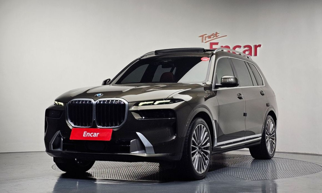 BMW X7 xDrive 40i Design Pure Excellence 6-Seater, 2023