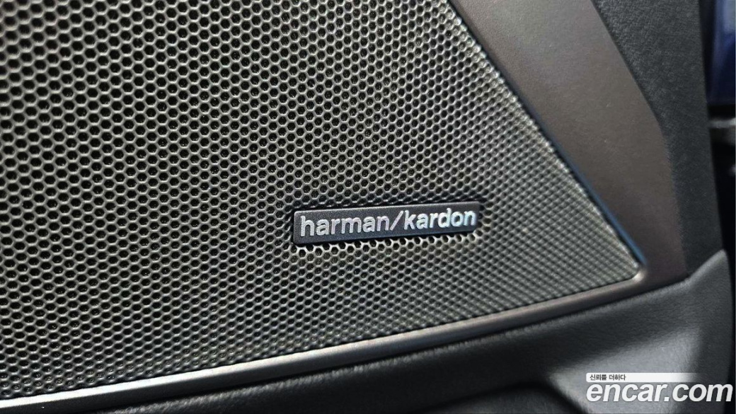 BMW 3-Series 320i M Sport, 2025