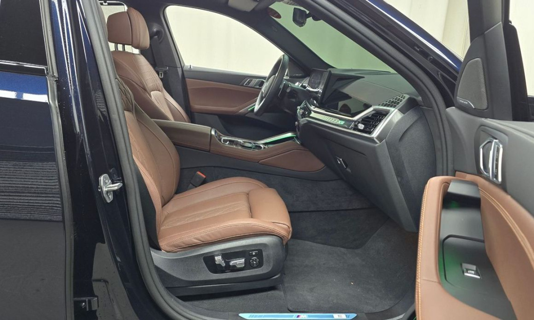 BMW X6 xDrive40i M Sport, 2025