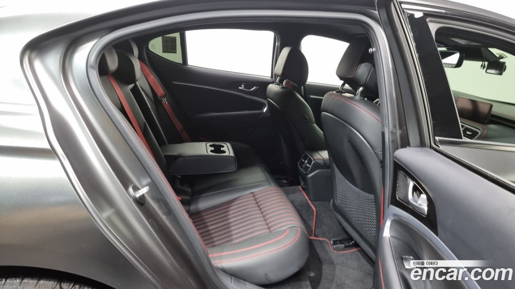 Genesis G70 Gasoline 2.0T 2WD, 2022