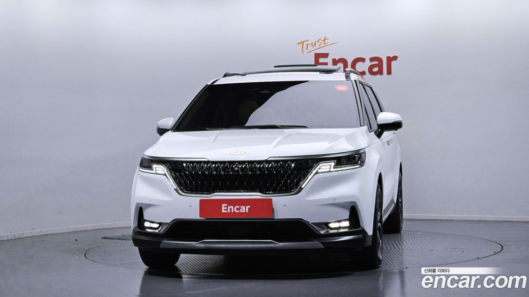 Kia Carnival 9-Seater Signature, 2023